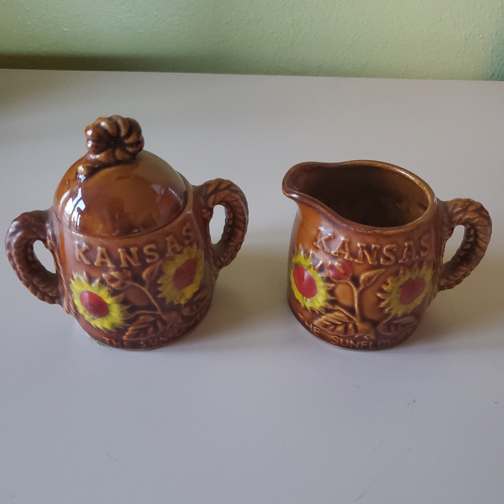 Kansas Sunflower and Buffalo Cream & Sugar Set Vintage